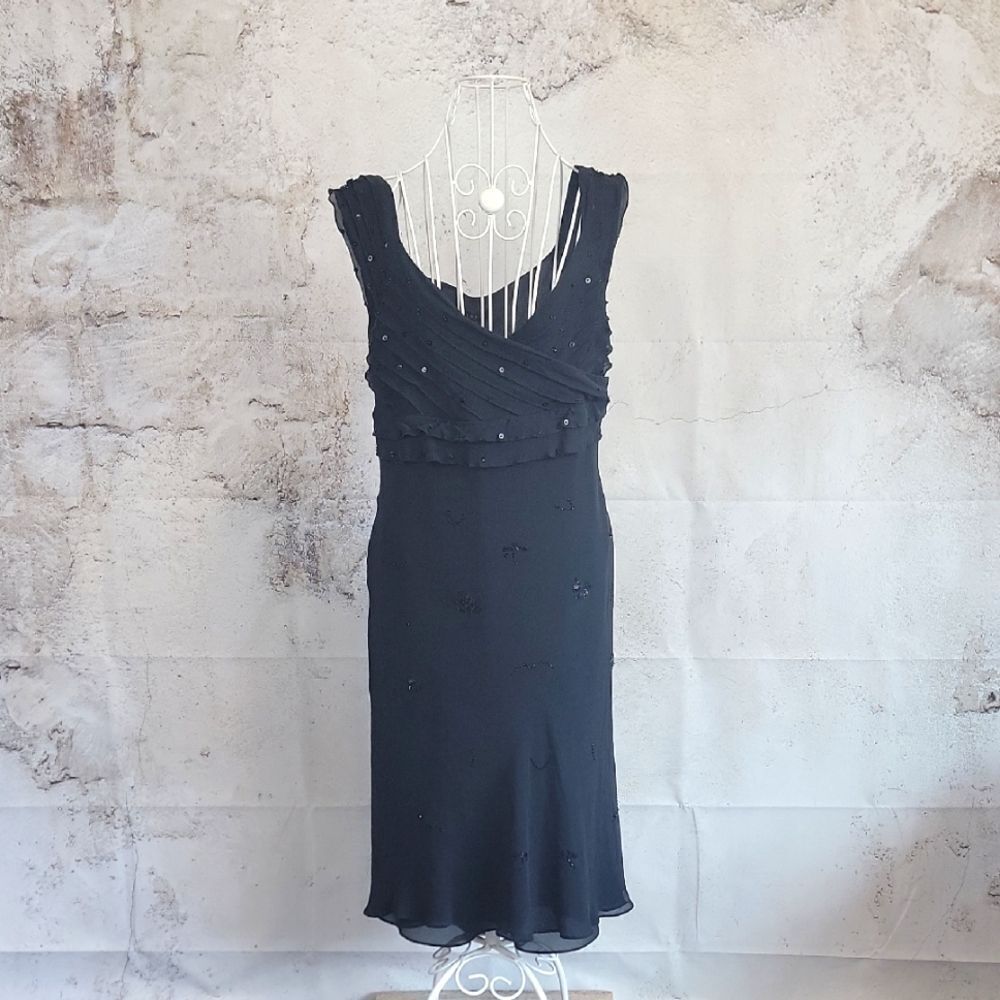 Lapis Silk Black Sleeveless Dress Womens Size L ( Runs Small )